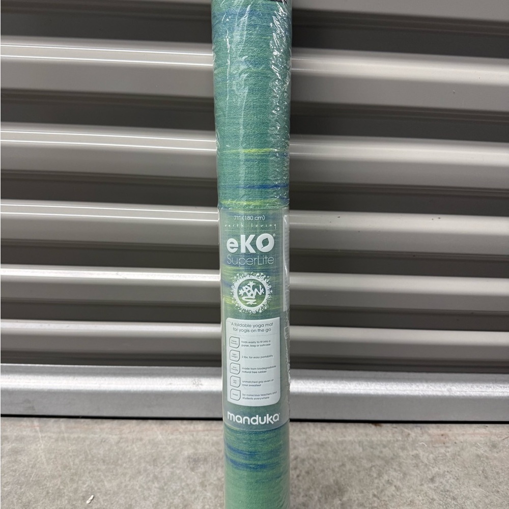 manduka eKO SuperLite Travel Yoga Mat - Green Teal Marble